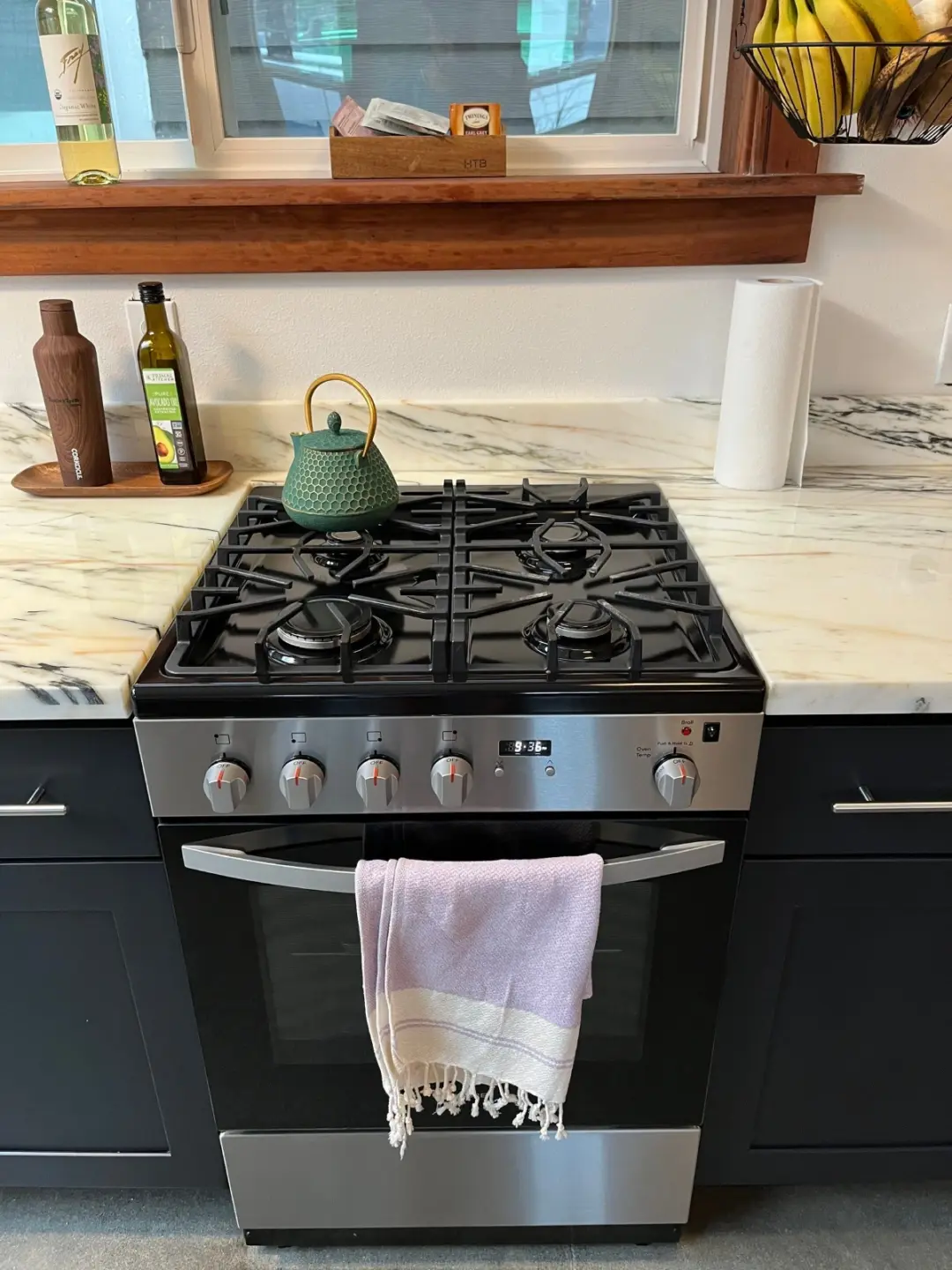 Built-In Appliances & Features