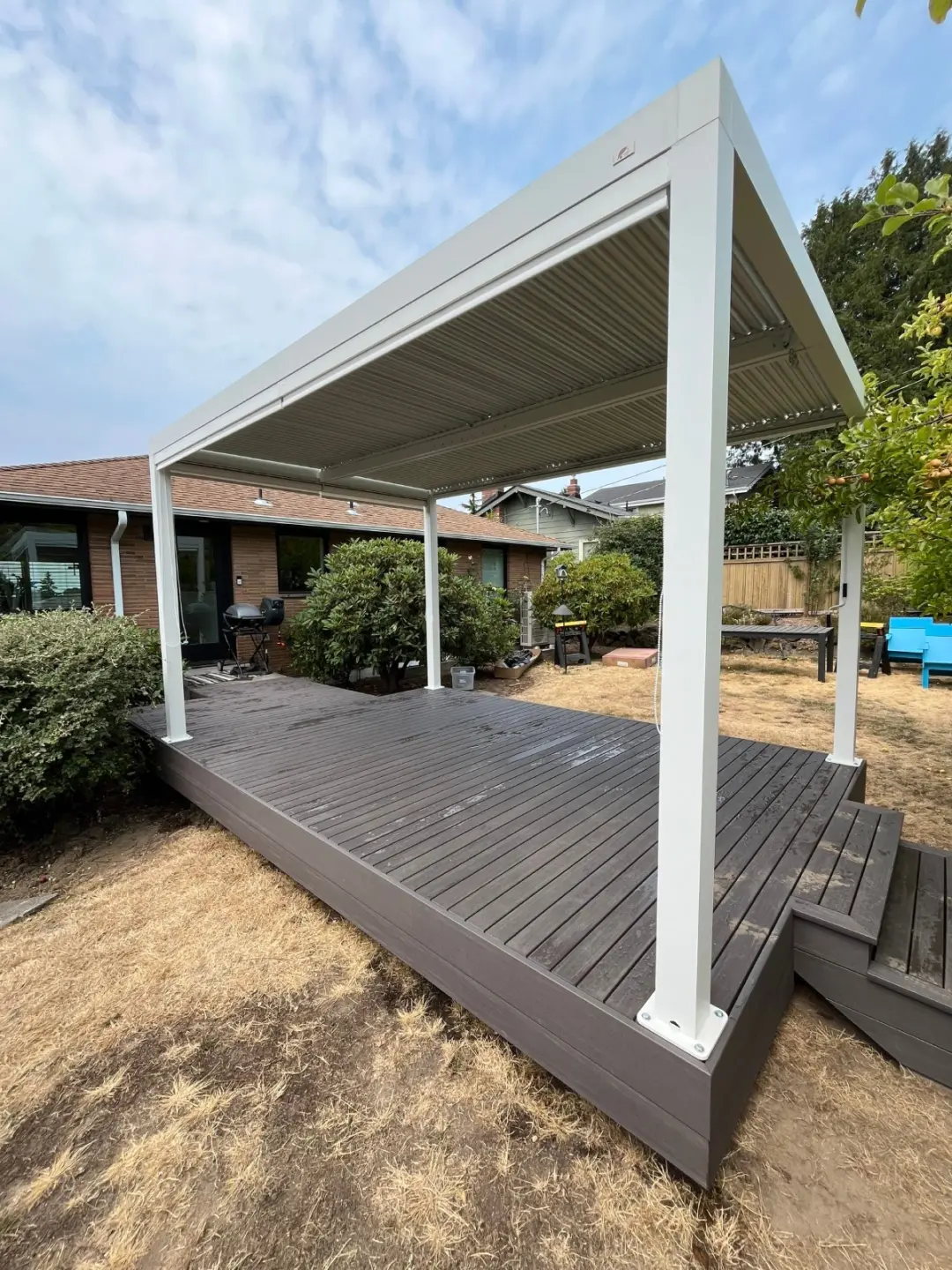 Attached & Freestanding Pergolas