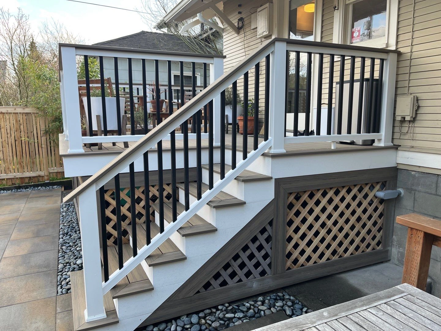 alki-deck-skirting-with-wooden-fence